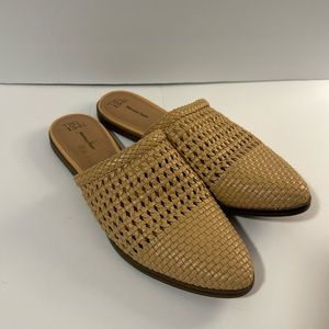 Women’s size 9 time and tru tan mules in excellent condition